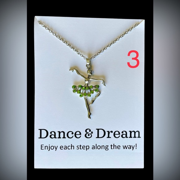 🆕 Silver Ballerina Necklace  - Green - Picture 5 of 12